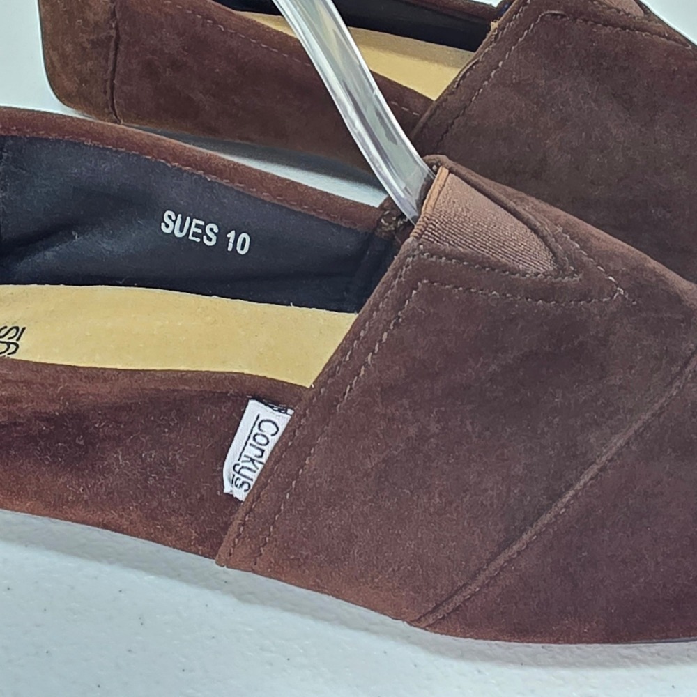 Corkys Sues Brown Faux‎ Suede Slip On Alpargata Flats Shoes Womens 10 Comfort - Picture 2 of 7